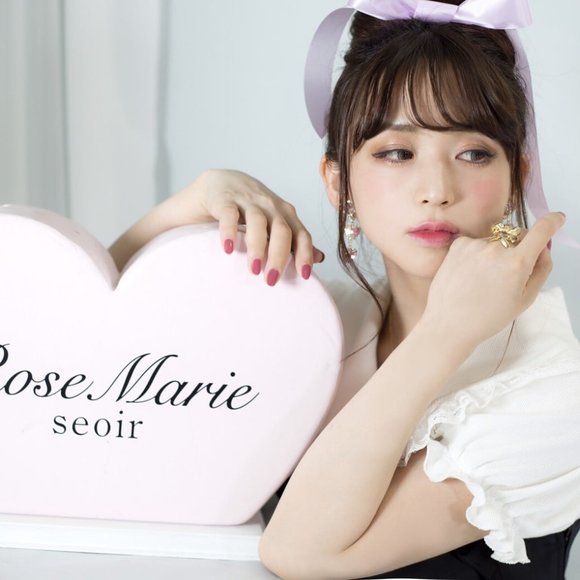 RoseMarie Seoir dolly ribbon ring - Gold - Picture 5 of 7